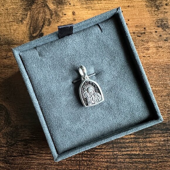 David Yurman St. Anthony Pendant in Sterling Silver & Black Diamonds - Picture 3 of 13